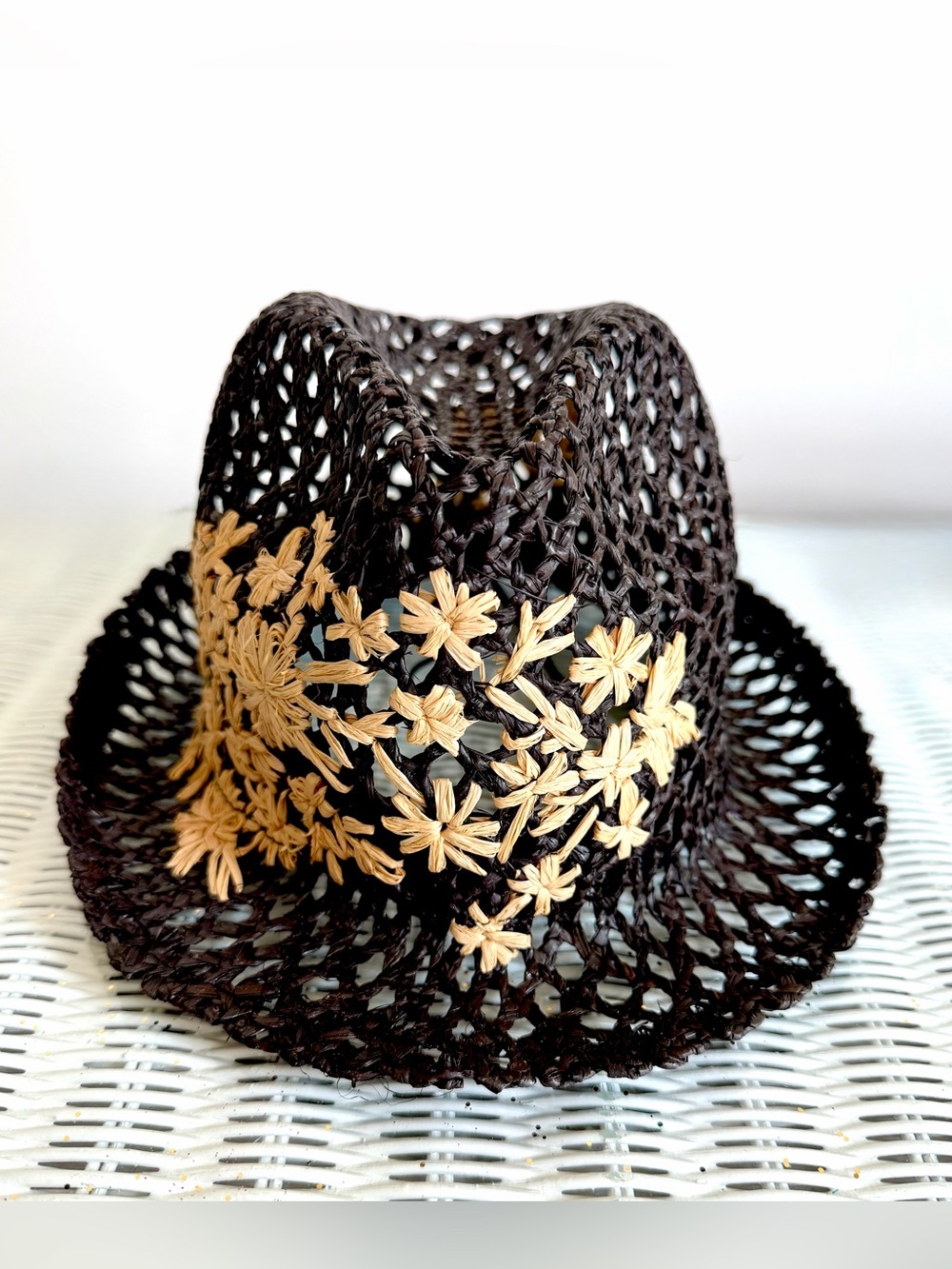 Ralph Lauren Black Woven straw Fedora with Tan Flower Embroidery adjustable Sz M